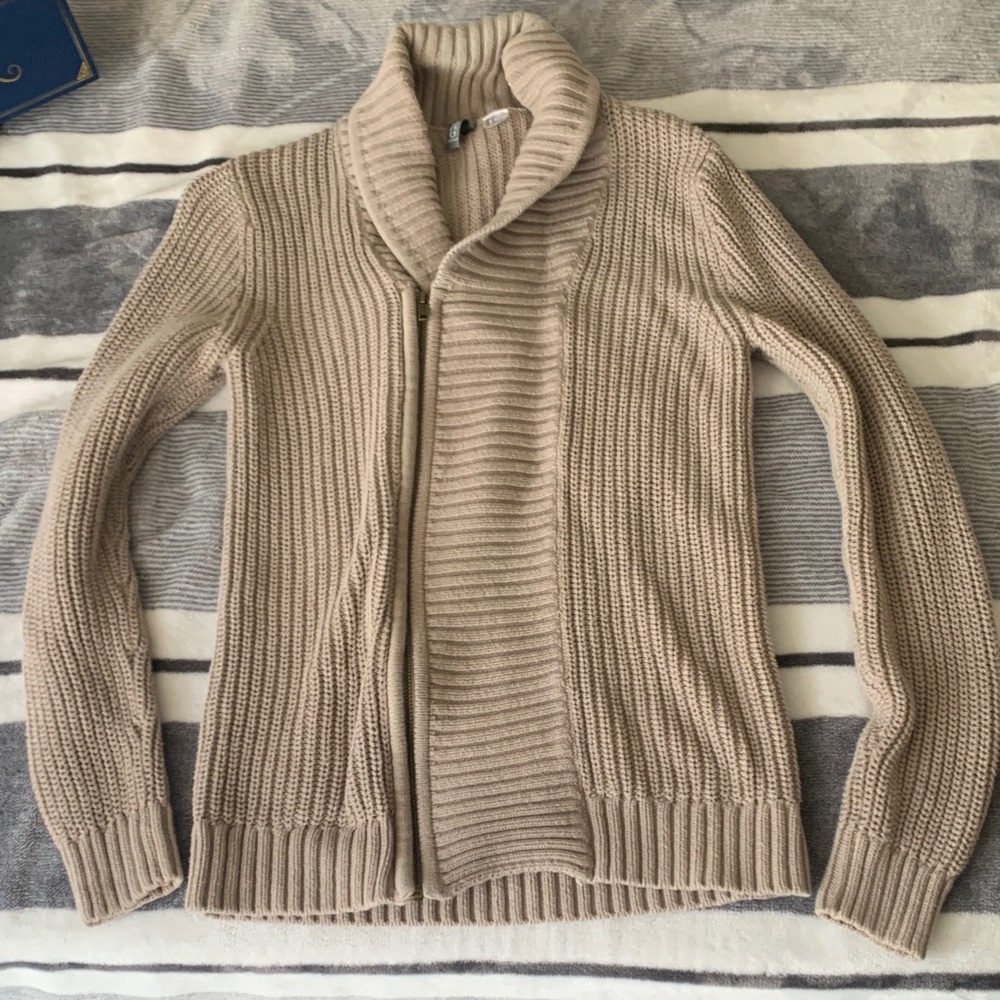H&M Beige Zip Up Sweater